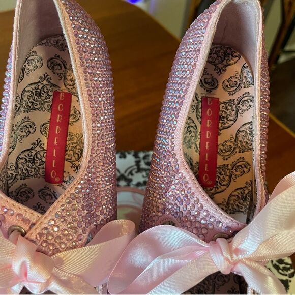 NIB Bordello Teeze-04R Uktra High Stiletto Rhinestone Heels Baby Pink Size 7 - Picture 7 of 12
